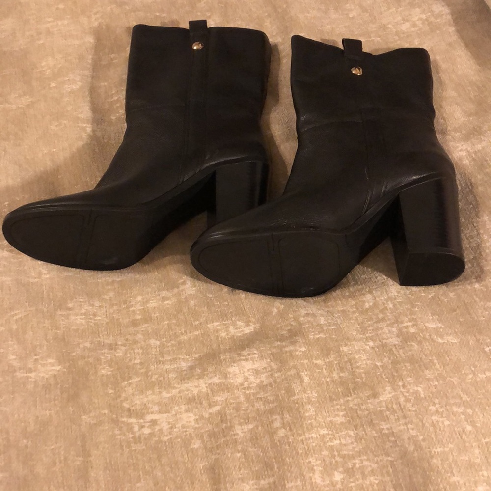 Nine West Pull On Calf Booties. New Without Tags - Picture 7 of 8